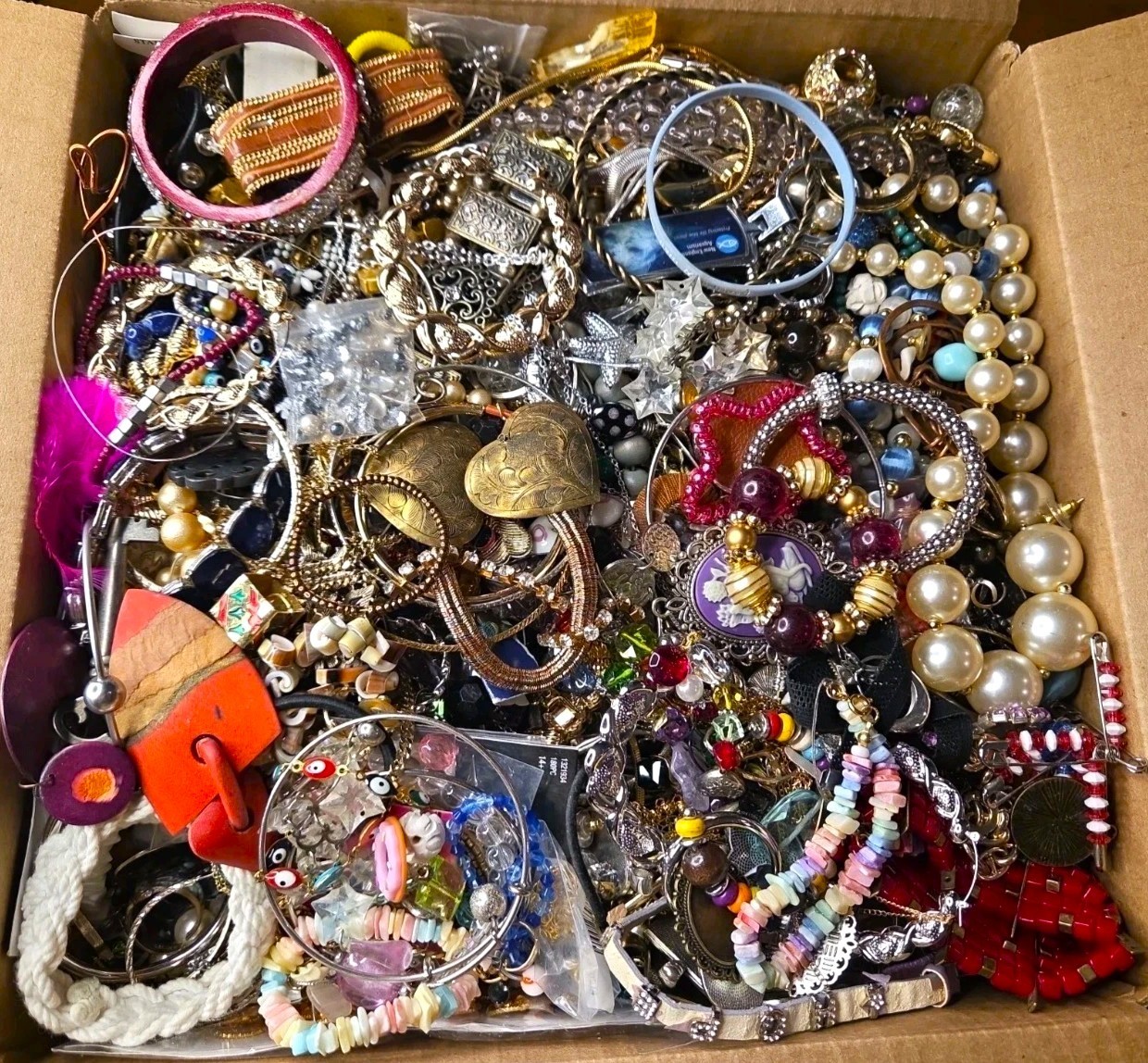 3 Lbs Unsearched Jewelry Lot VTG & Now Junk & Wear & Resell Tangled BIG FUN HUNT