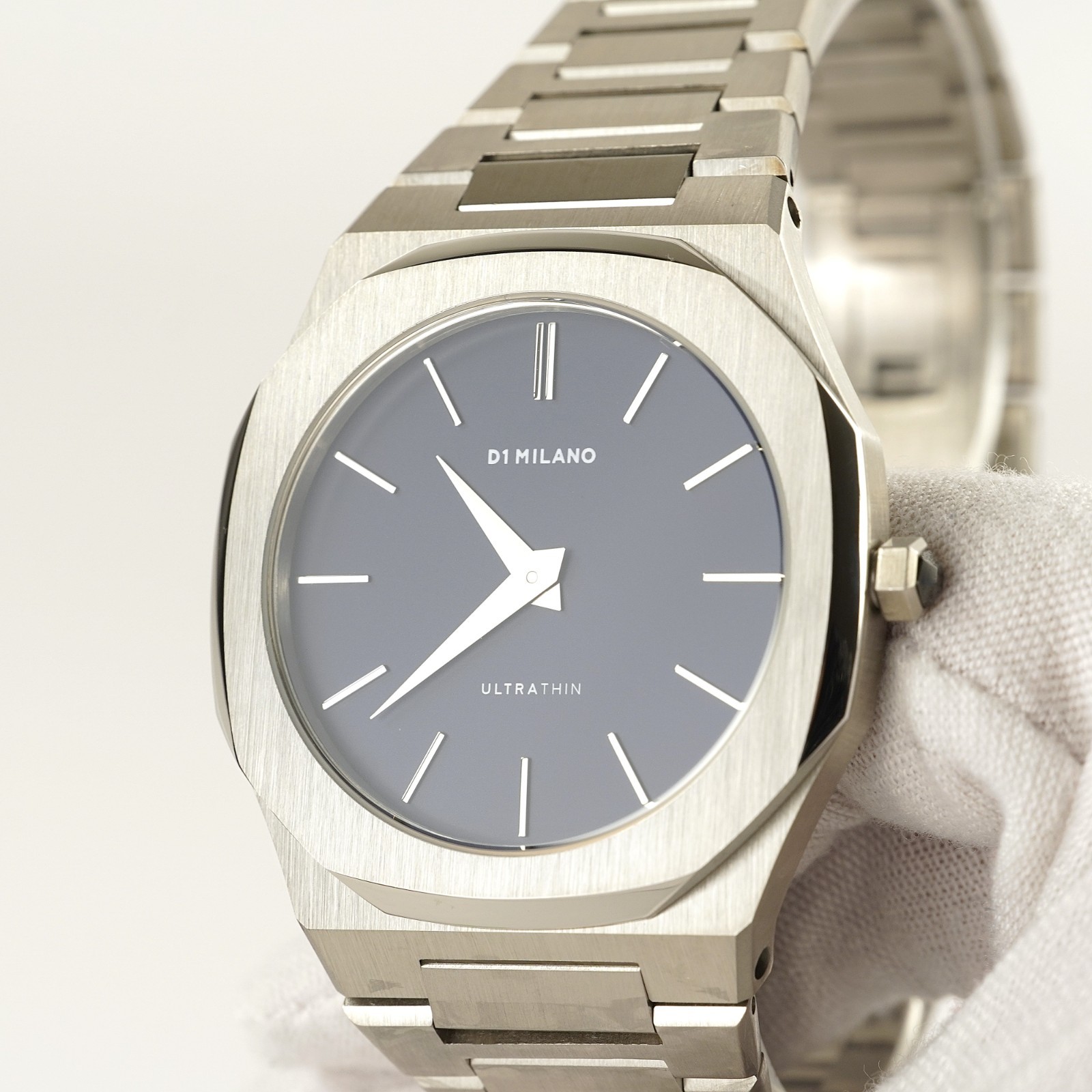 D1 Milano Ocean Ultra Thin Bracelet Watch – D1-UTBU01