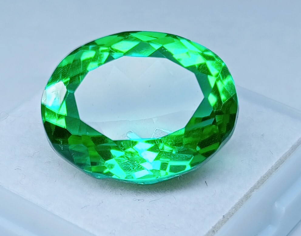 Green Peridot Natural Rare Oval Cut Certified 18.10 Ct Loose Gemstone