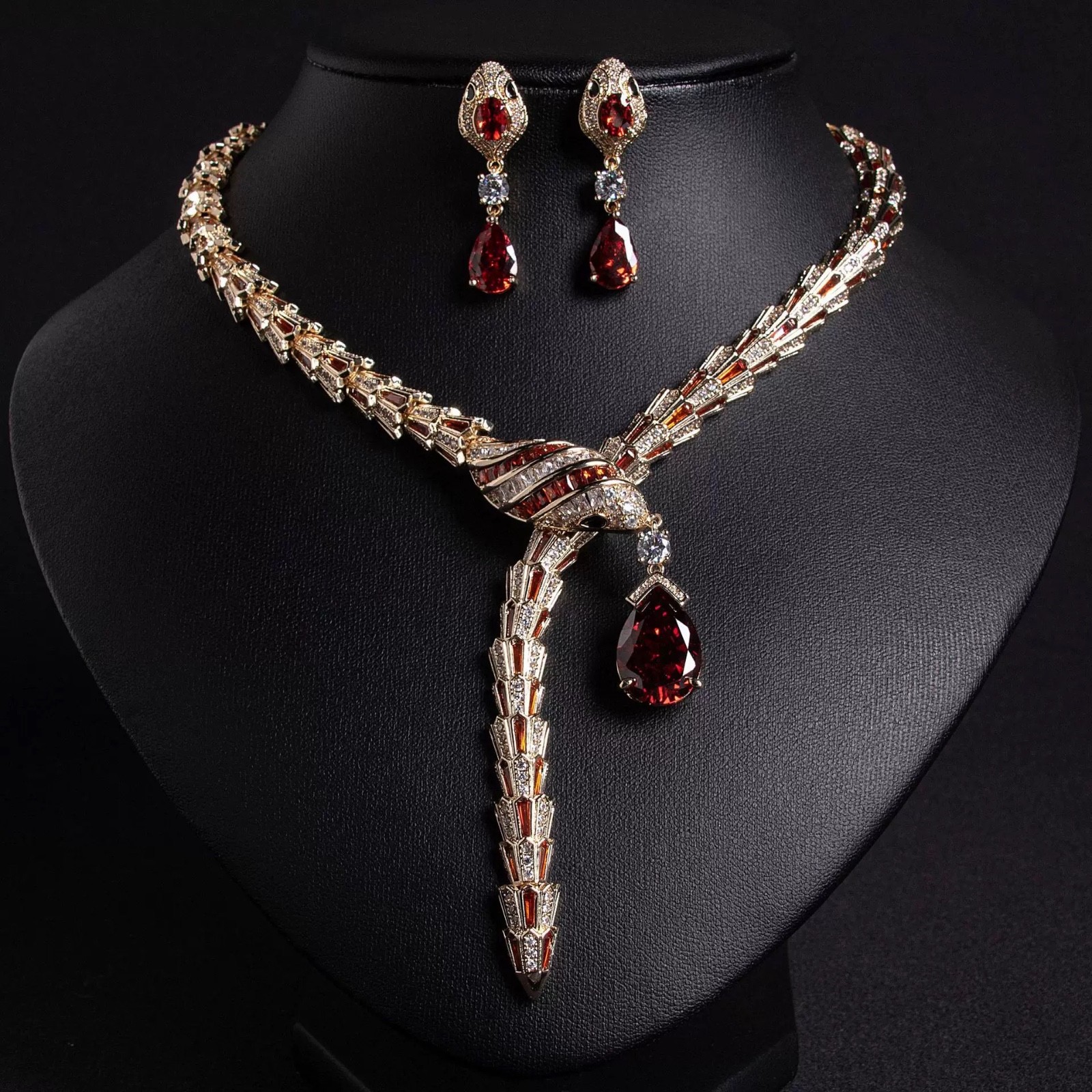 Vintage Snake Jewelry Set – Retro Luxury Crystal Necklace & Earrings