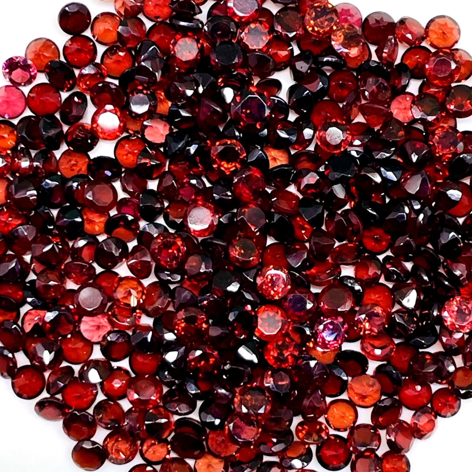 50 Pcs Natural Mozambique Garnet 4mm Round Cut Loose Untreated Gemstones Lot