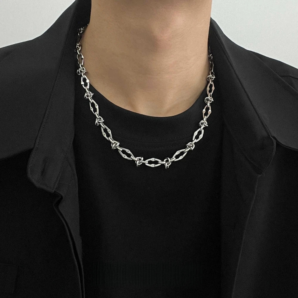 New Hip Hop Thorn Knot Necklace For Man Woman Non Fading Titanium Steel Clavicle