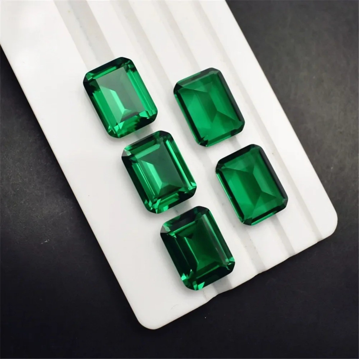 Emerald Rectangle Faceted Gemstone Emerald Cut Vivid Green Emerald Gem