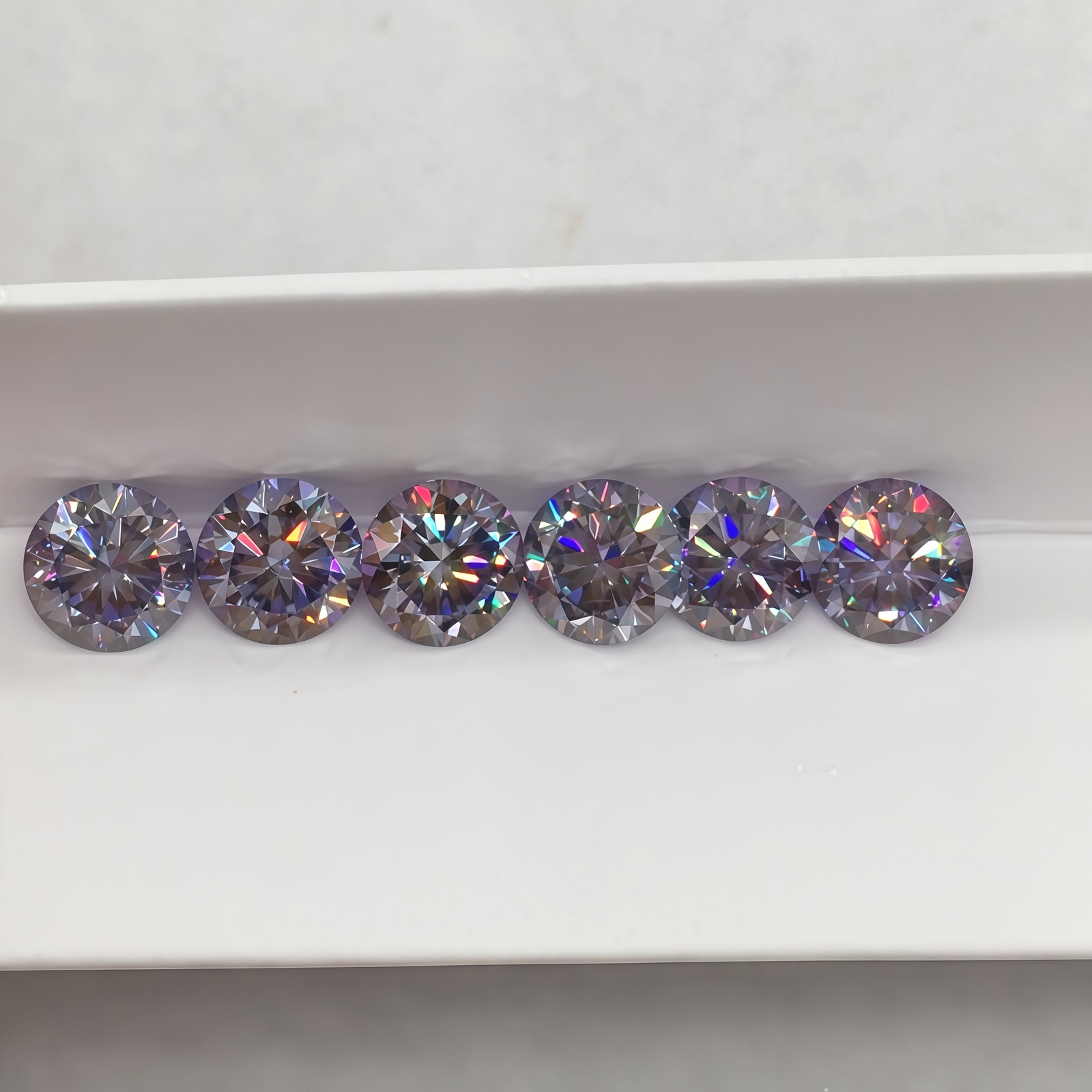 Excellent D Color VVS1 Round Cut Moissanite Loose Gemstones with GRA Certificate