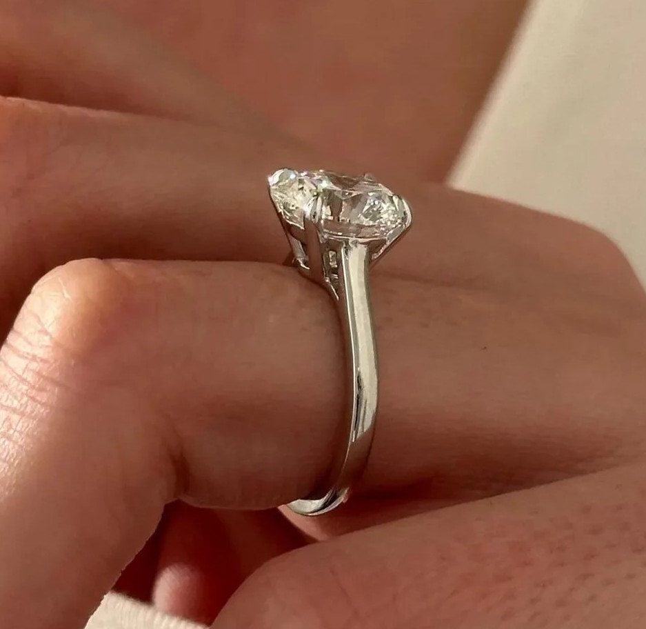 IGI 5Ct Round-Cut EF/VS1 Lab Grown Diamond Cathedral Wedding Ring Platinum 950