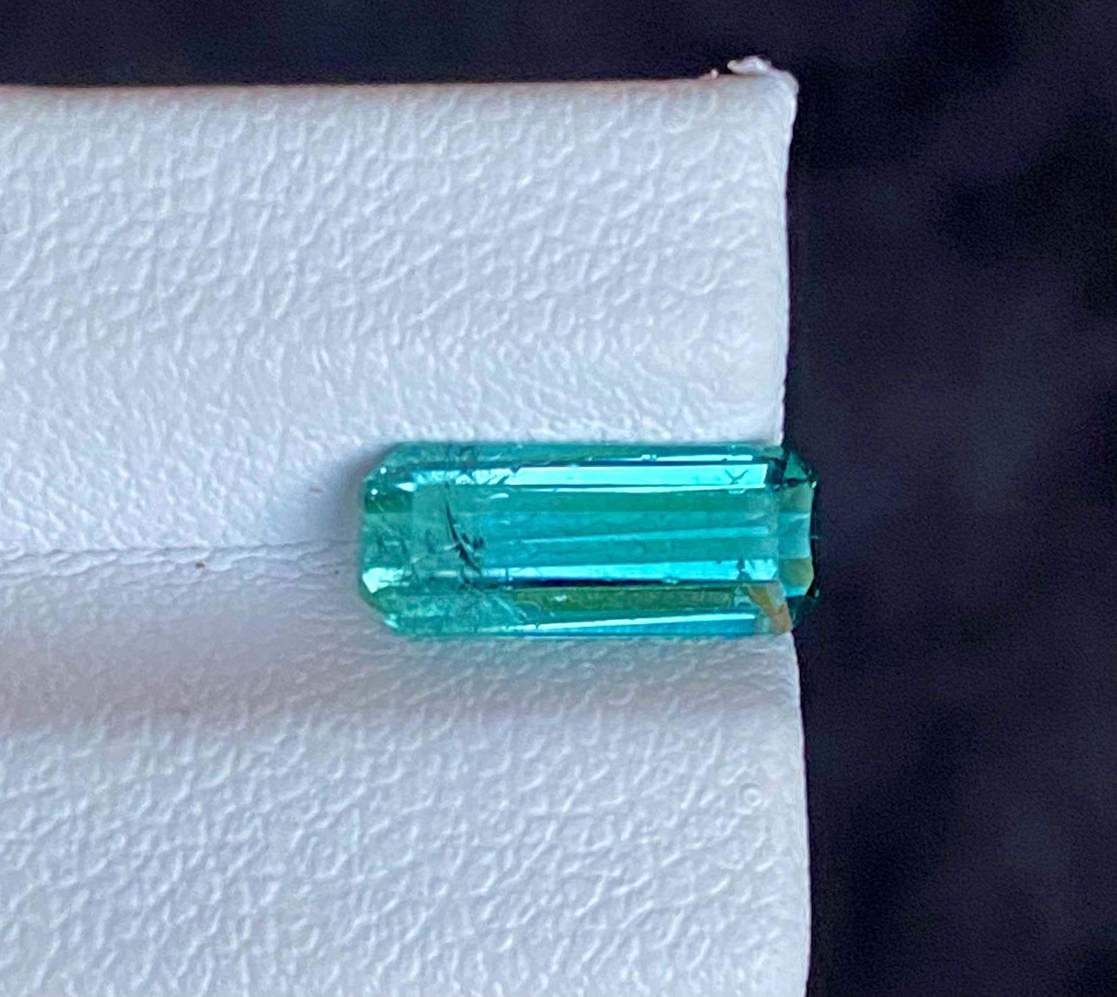 1.25 Carats Natural Indicolite Tourmaline Losse Gemstone Afghanistan.