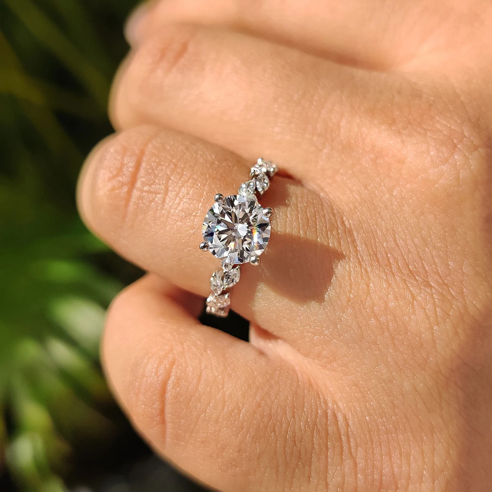 IGI 3.40Ct Round EF/VS1 Lab Grown Diamond Accent-Stone Wedding Ring Platinum 950