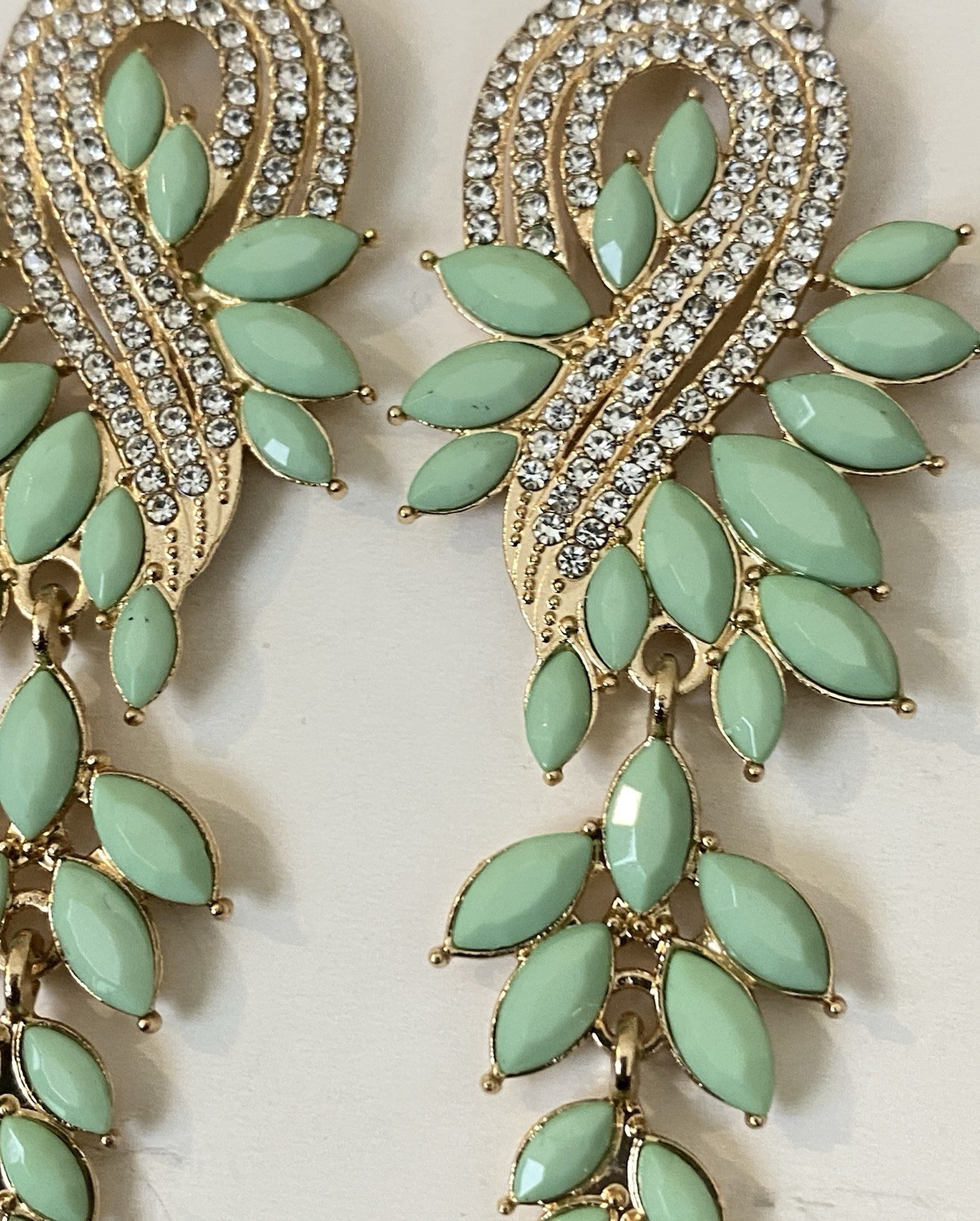 New Clip-On sparkle light green resin drop Earrings None Piercing Cuff