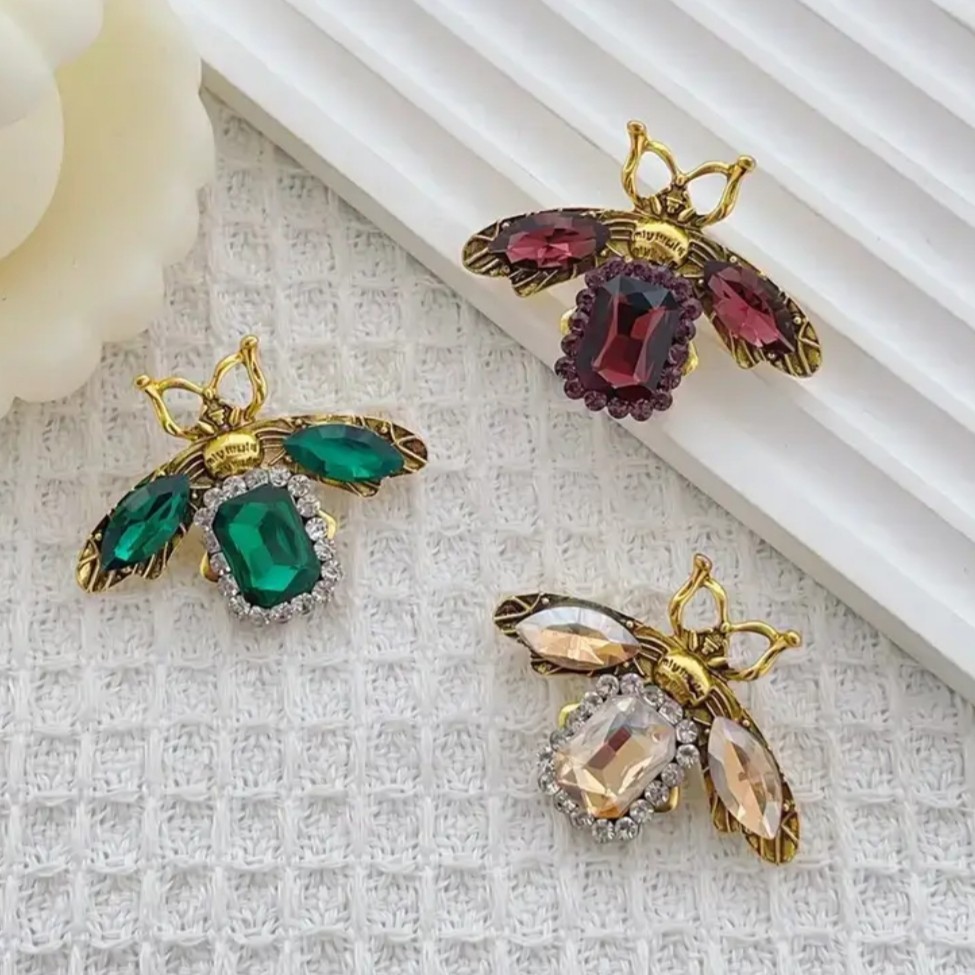 VTG DARK ROYAL PURPLE BEE INSECT BUG BROOCH PIN~RHINESTONE CRYSTAL~GARDENER GIFT