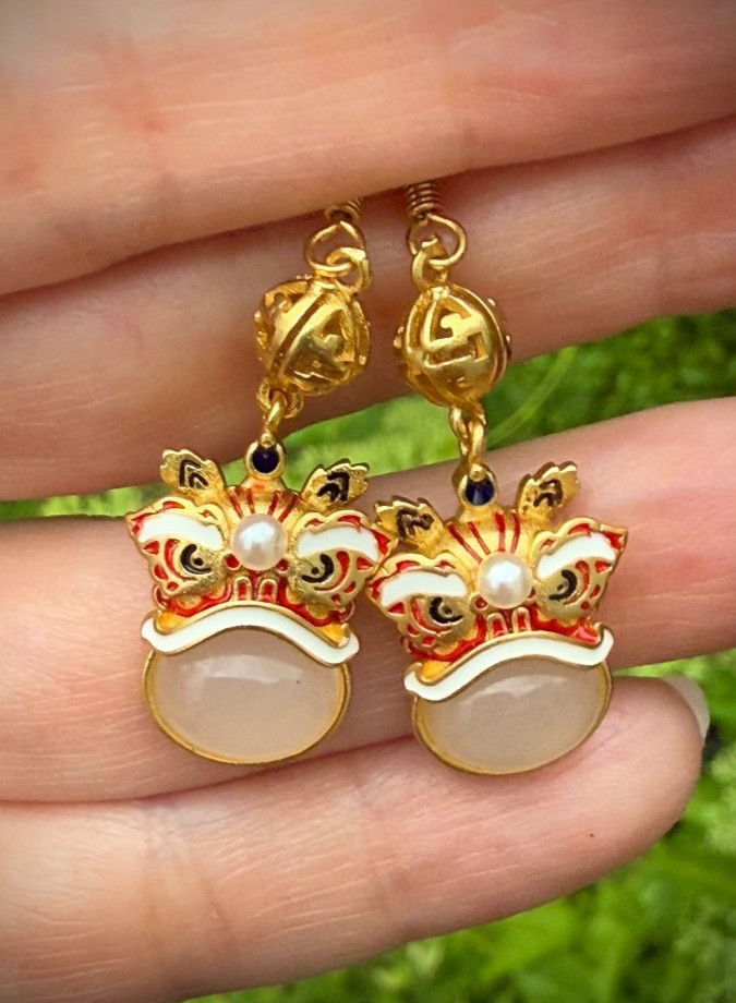Retro Magic Animal Guangdong Lion Dance Jade Earrings, Retro Antique Style