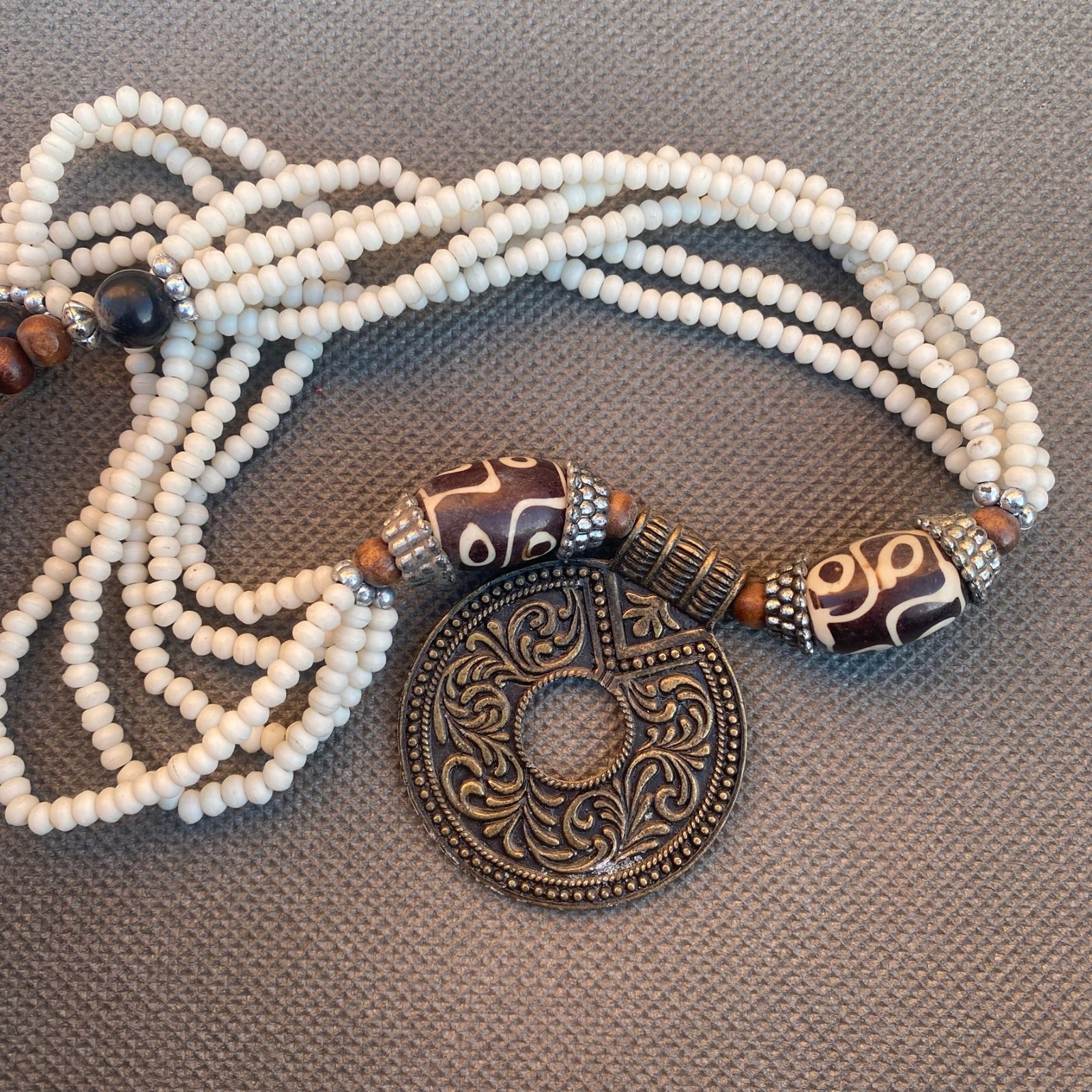Handcrafted African Tuareg Berber Necklace Ethnic Tribal Jewelry white beads