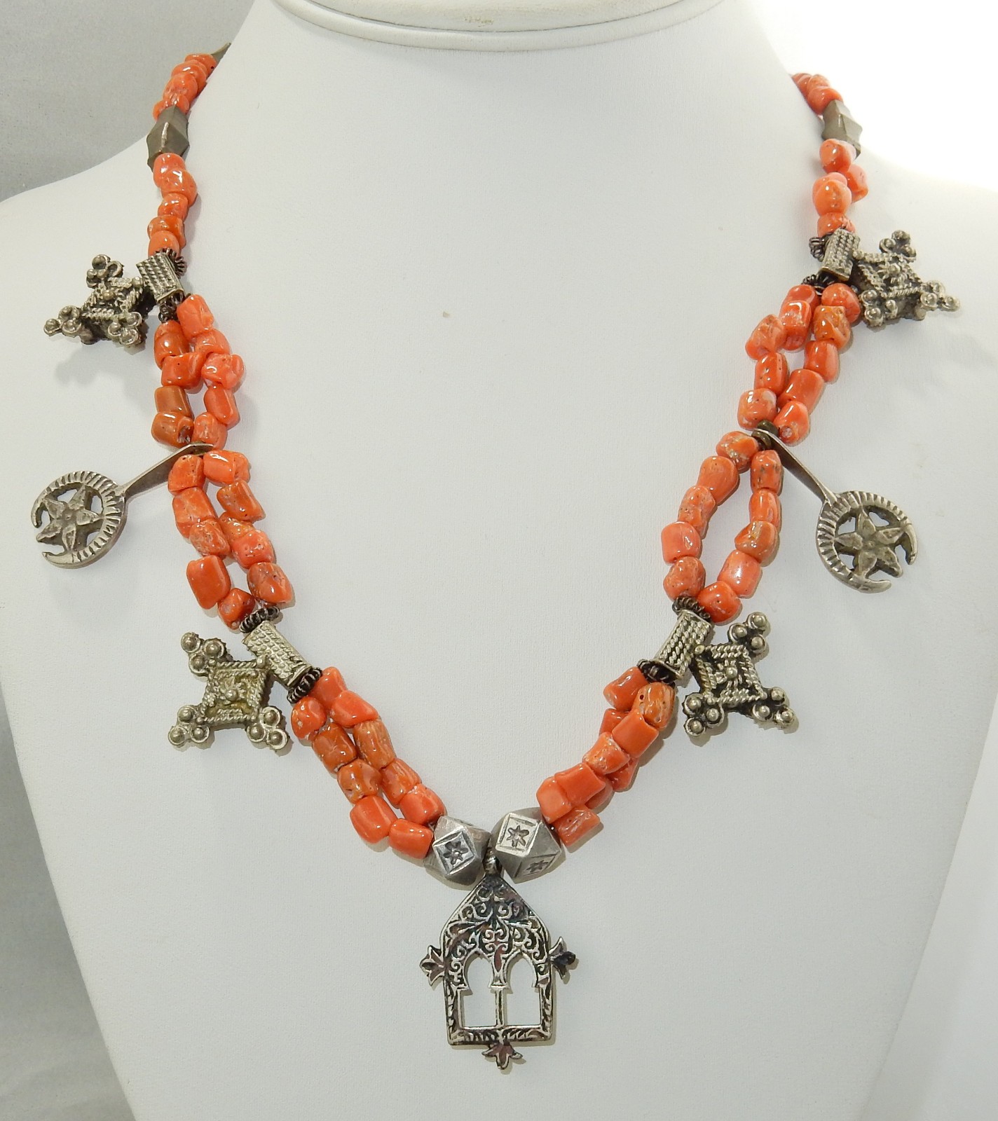RARE Vintage Moroccan Coral And Silver Gates of Paradise Talisman Necklace 20″