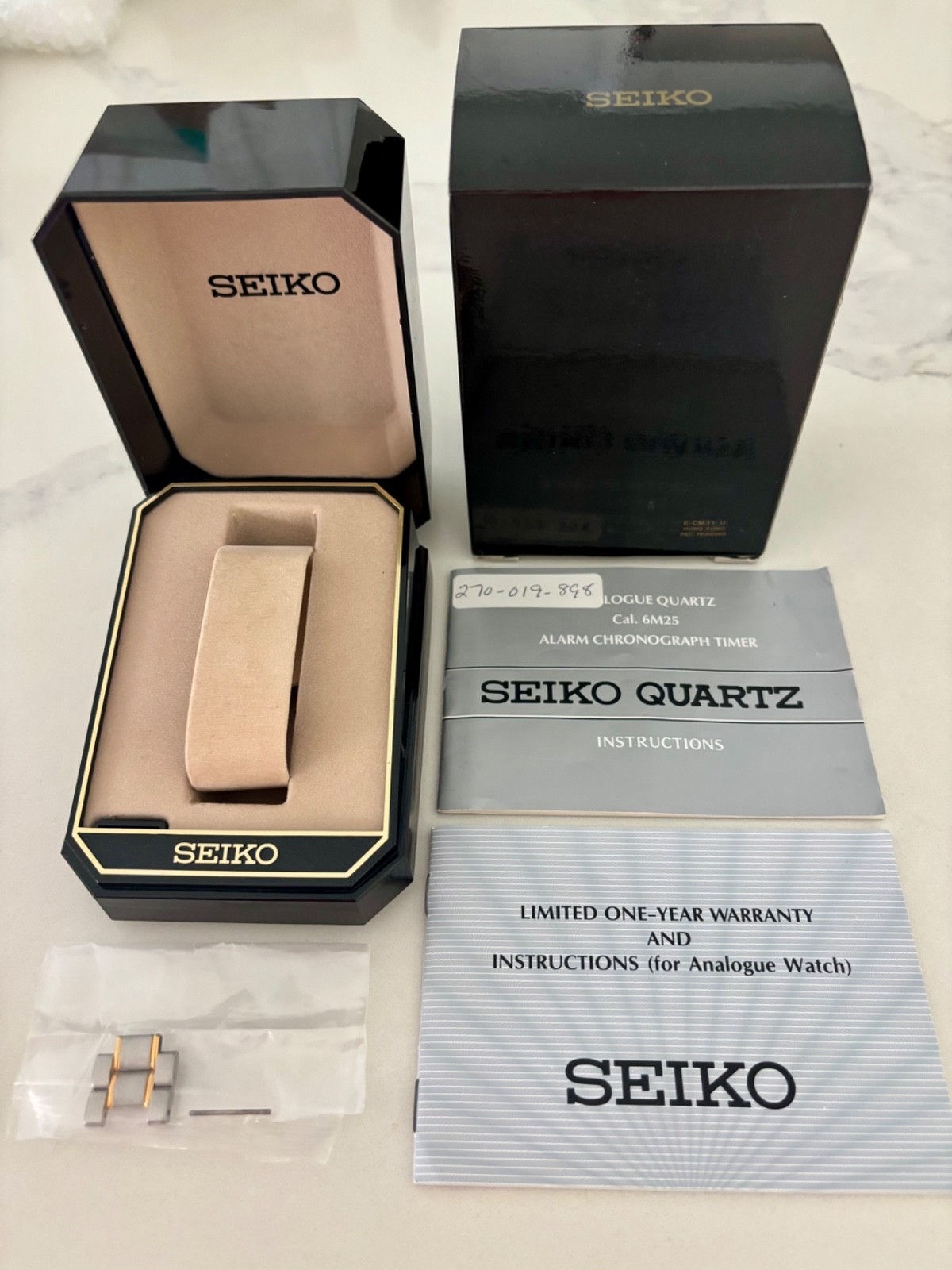 SEIKO QUARTZ Sport WR150 6M25-6039 Chronograph Alarm Dance Hands Two-Tone Watch