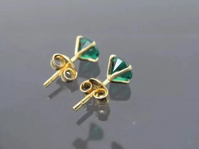 1,20Ct Round Cut Lab Created Green Emerald Stud Earrings 14K Yellow Gold Plated
