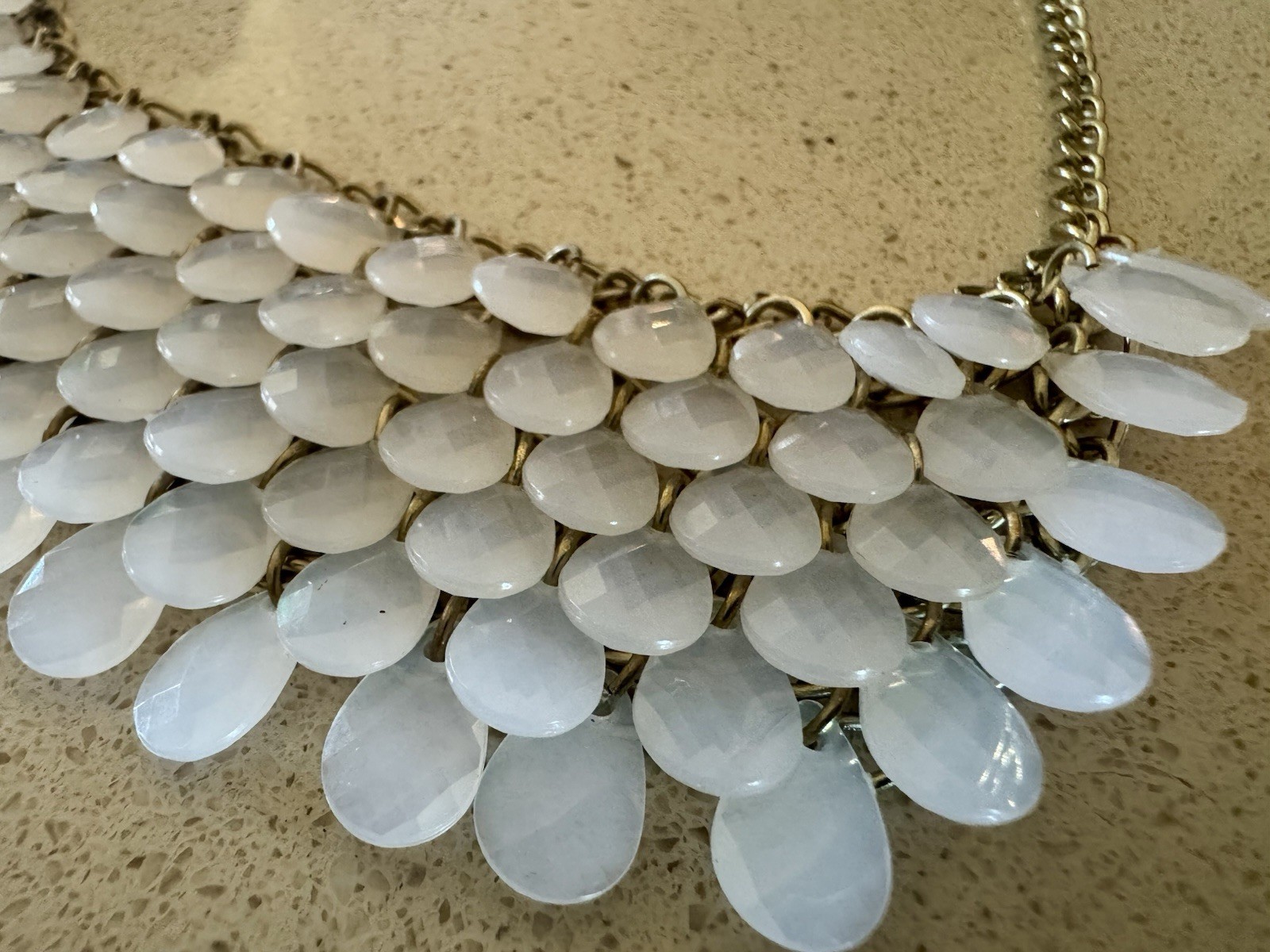 White Faceted Teardrop VINTAGE Dangle Bib Statement Necklace STUNNING!