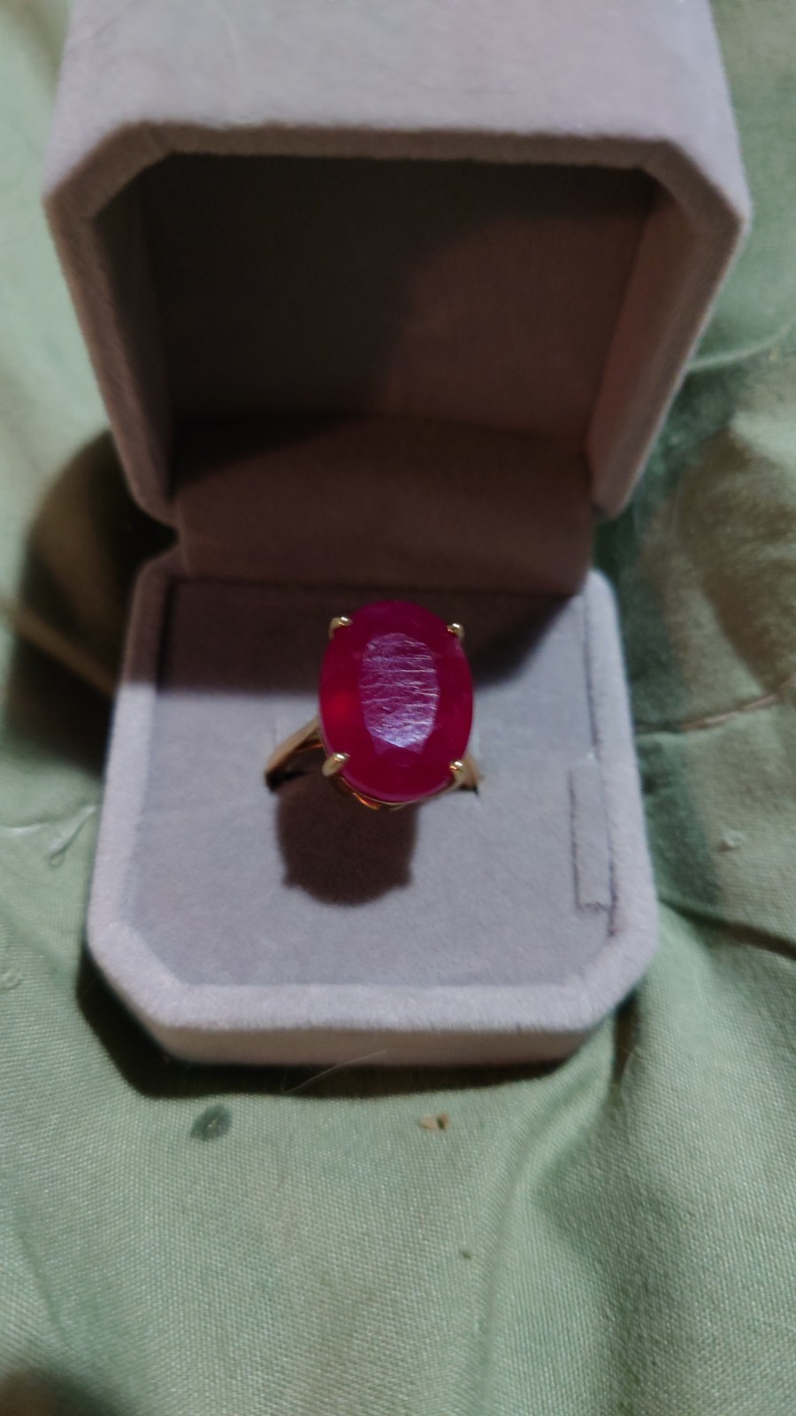 9 carat Gold 12 Carat Natural Oval Ruby Ring UK Size M