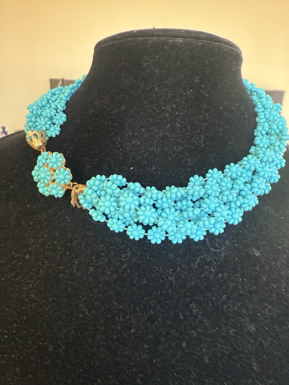 Vintage Necklace with Blue Beads Very Light Weight Costume Jewelry 16″