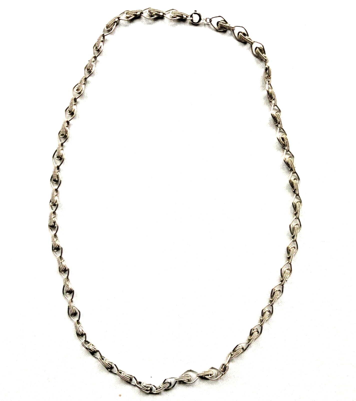BEAUTIFUL EMBOSSED SINGLE ROPE CHAIN SILVER TONE FASHION NECKLACE 24”