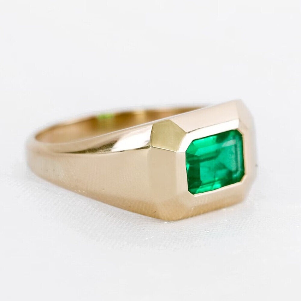 Men’s 1.50Ct Lab-Created Emerald Solitaire Wedding Ring 14K Yellow Gold Plated