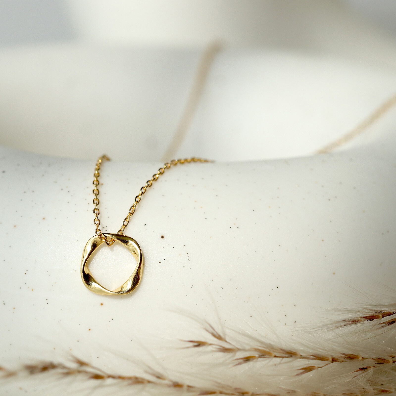 Single Circle Necklace, Pendant Necklace, 18K Gold Plated Chain Necklace
