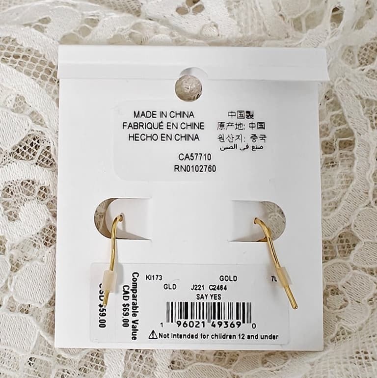 New KATE SPADE Say Yes “LOVE” Gold Earrings KI173 $59
