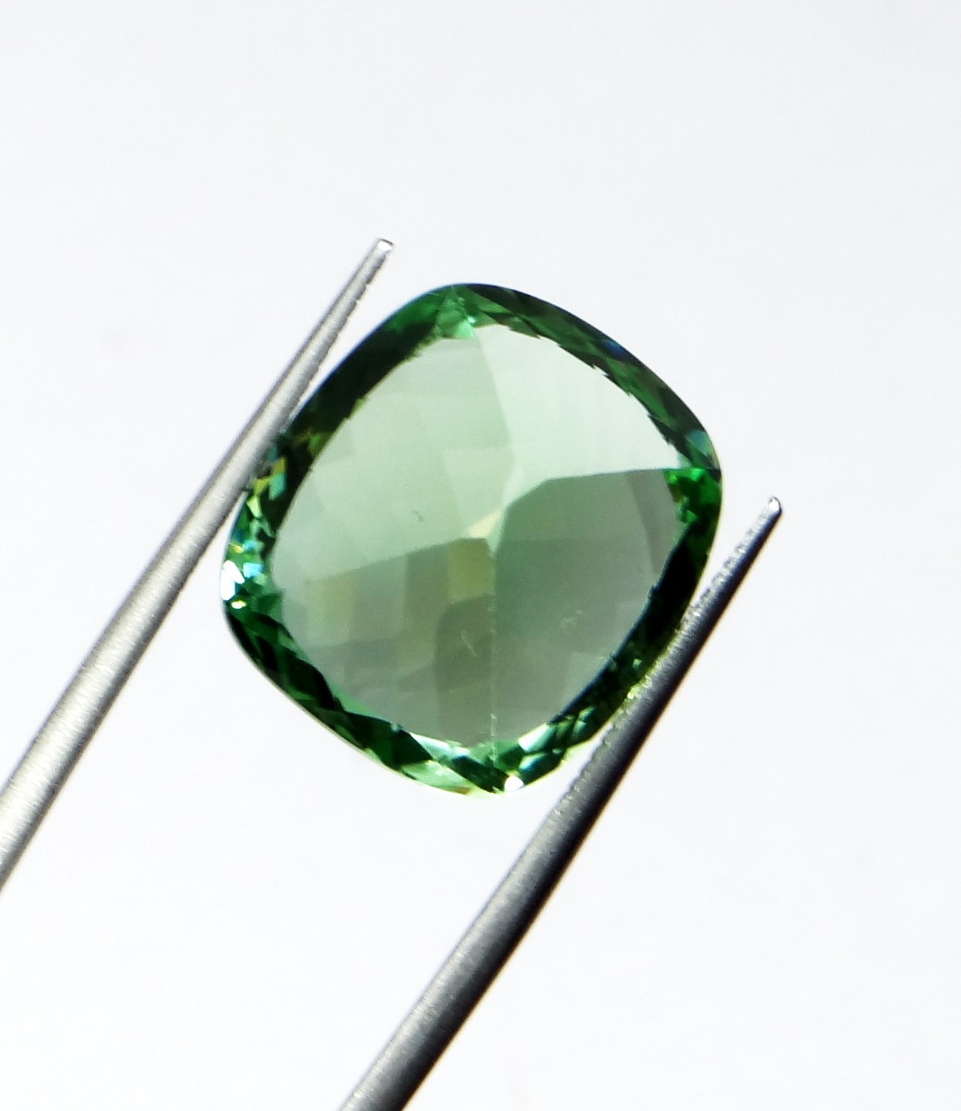 15.00 Ct Natural AAA+ Green Tourmaline Cushion Cut Loose Gemstone Certified