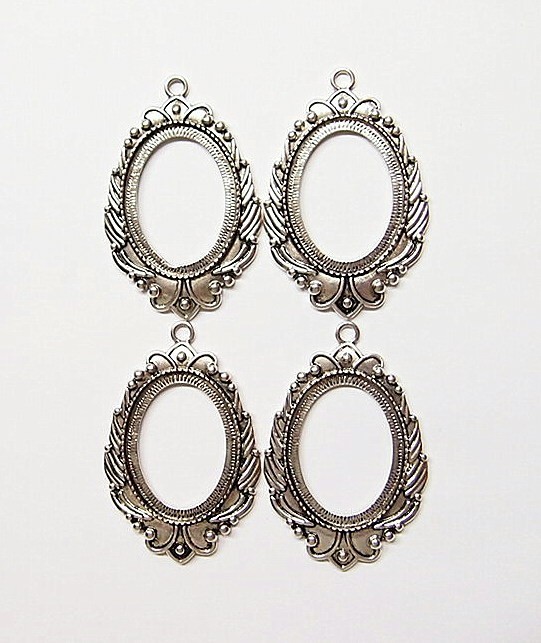 4 of 40x30mm Antique Silver Victorian Deco Beaded Laurel Wreath Pendant Settings