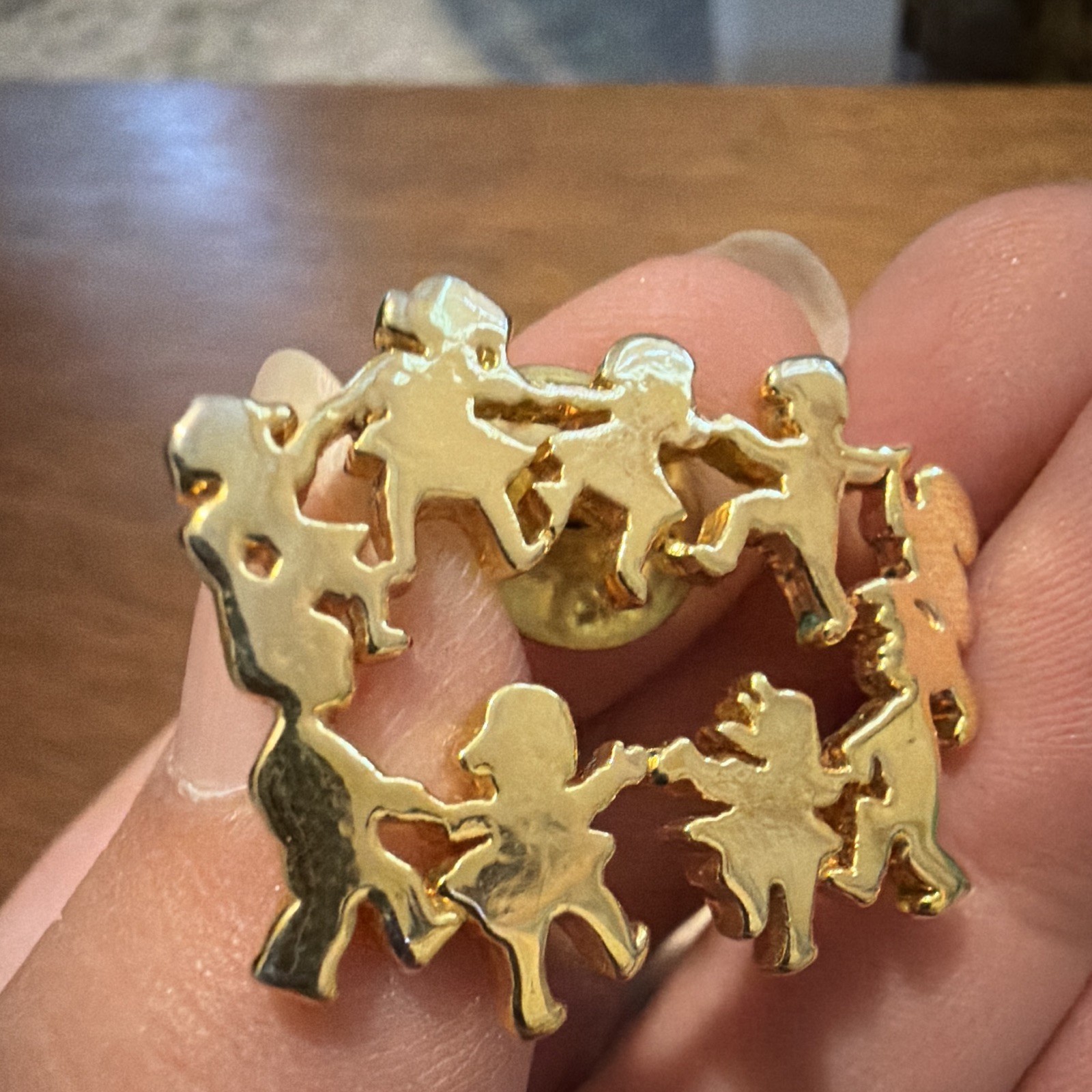Gold Tone Metal Circle People Holding Hands Lapel Pin, Clutch Back, No Stone