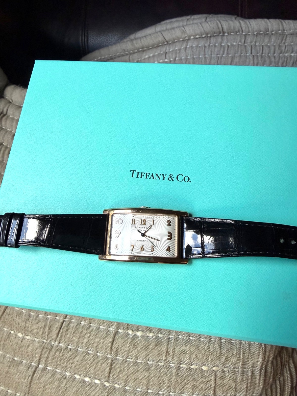 Tiffany&Co 18k Rose solid gold East West ,Men’s,Excellent condition ,Size28x46mm