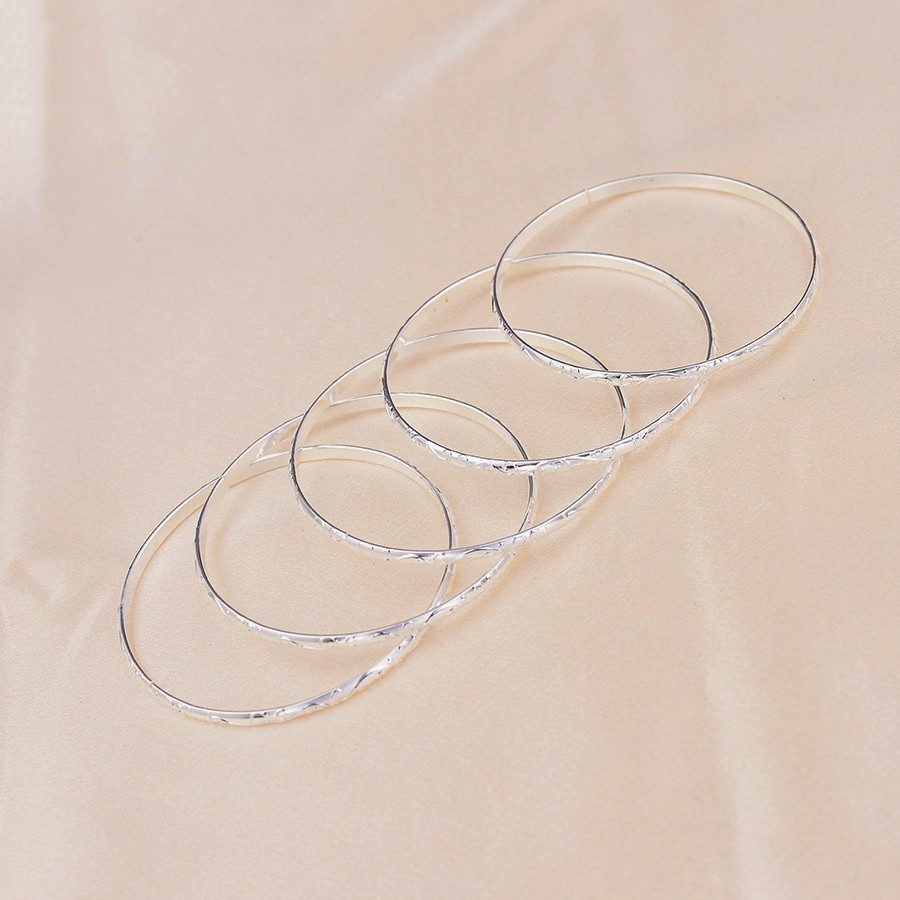 5pcs Combination Bright Silver Carved Pattern Layered Stacked Bracelet Bangle