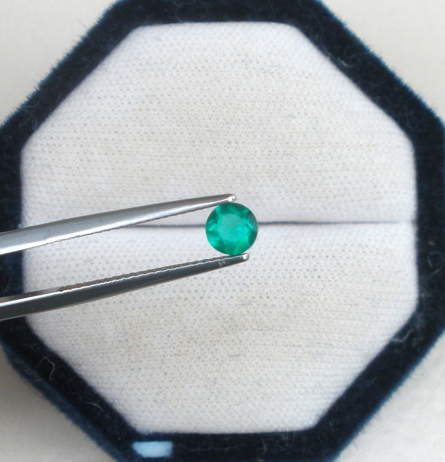 5mm Emerald round loose faceted gem for Jewelry, Crafts and Gem Collecting