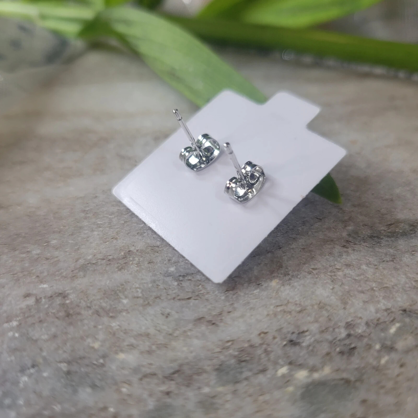 YES/NO .925 Sterling Sliver Stud Earring Pair