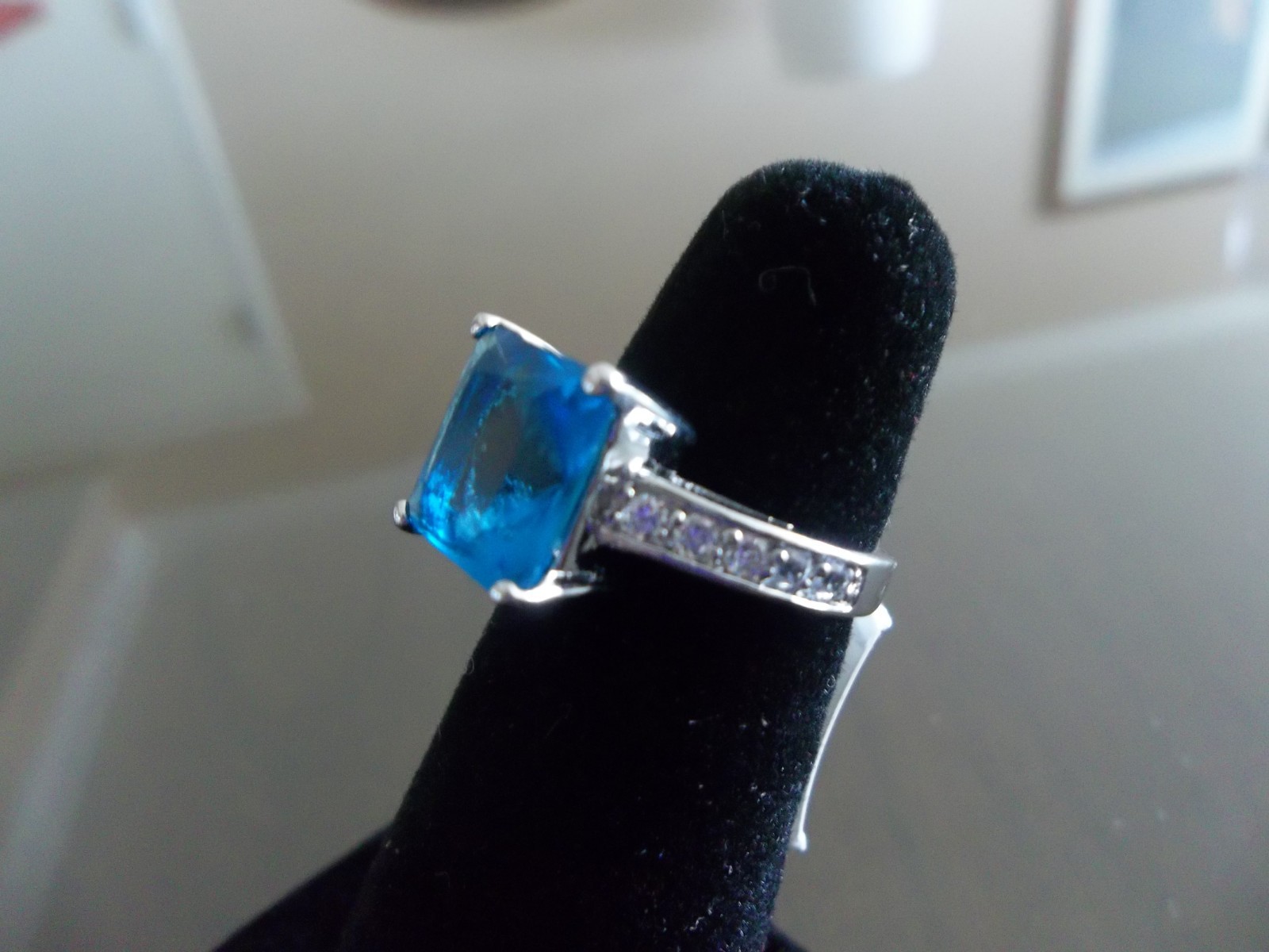 Park Lane Rare Vault RING – BRIGHT BLUE & CLEAR CZs in Rhodium – SZ 5