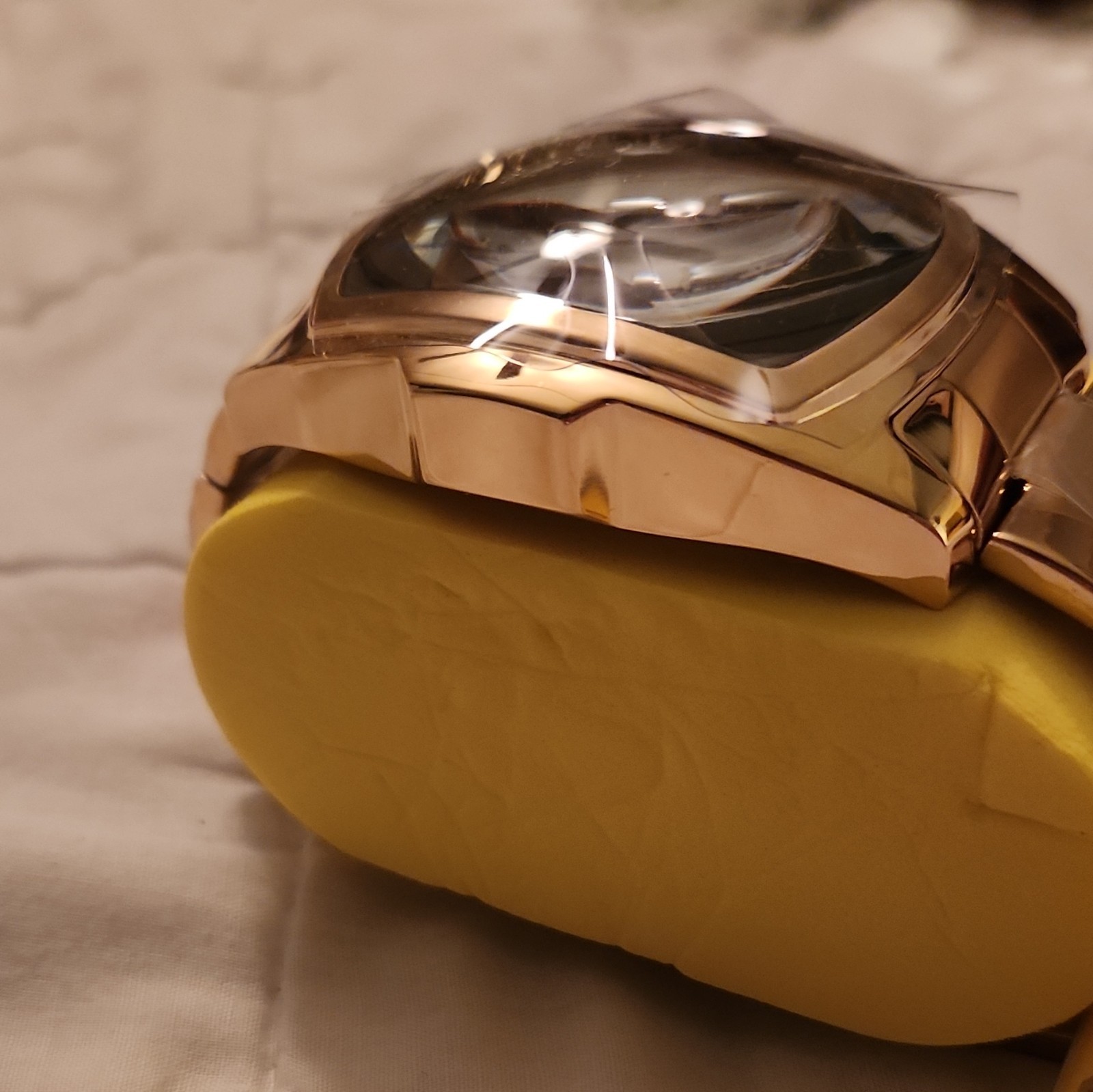 Invicta Women’s Gold Tone Quartz Watch Glitter Dial 100m Box/Manual