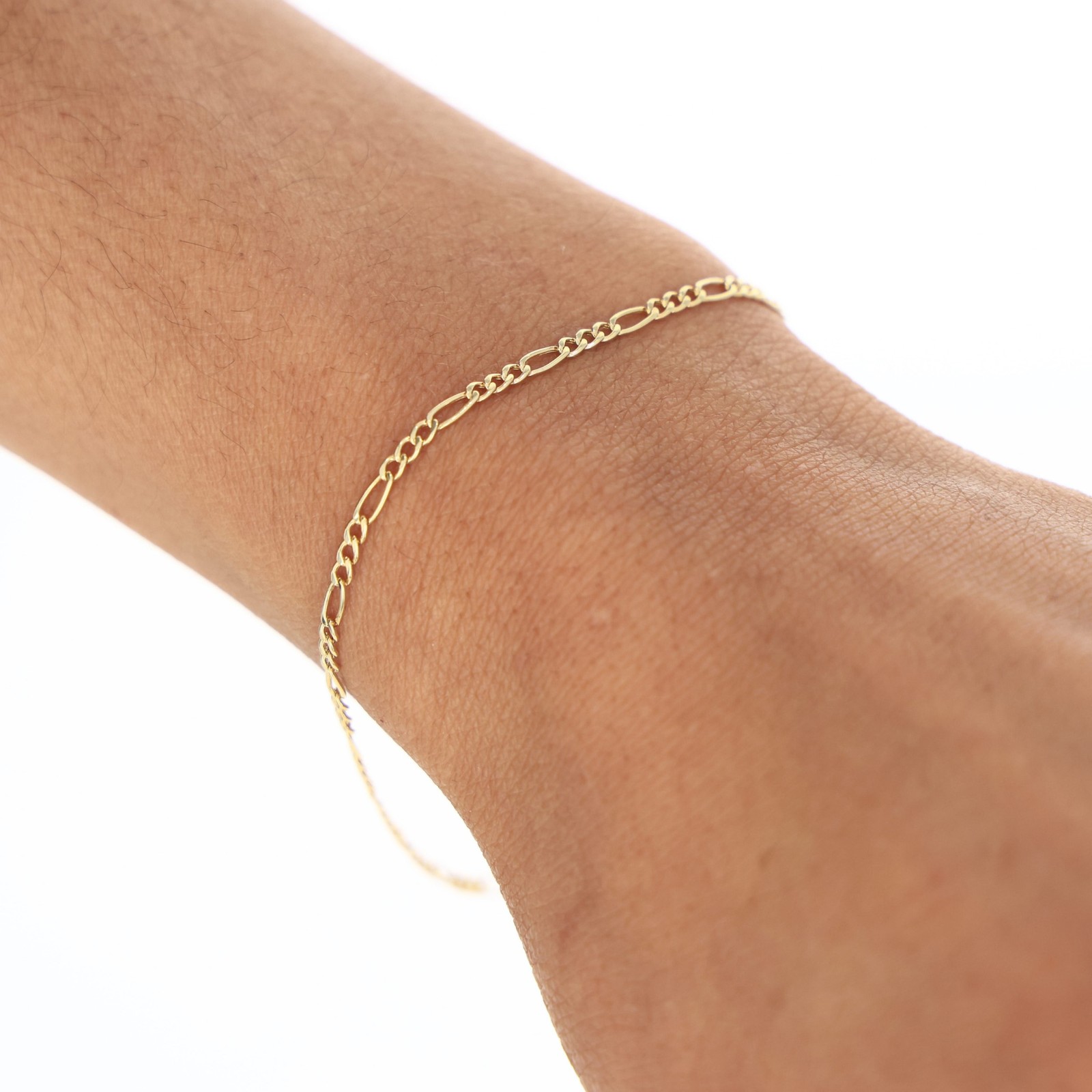 10K Yellow Gold 3.5mm-9mm Italian Figaro Chain Link Bracelet Mens Women 7″ 8″ 9″