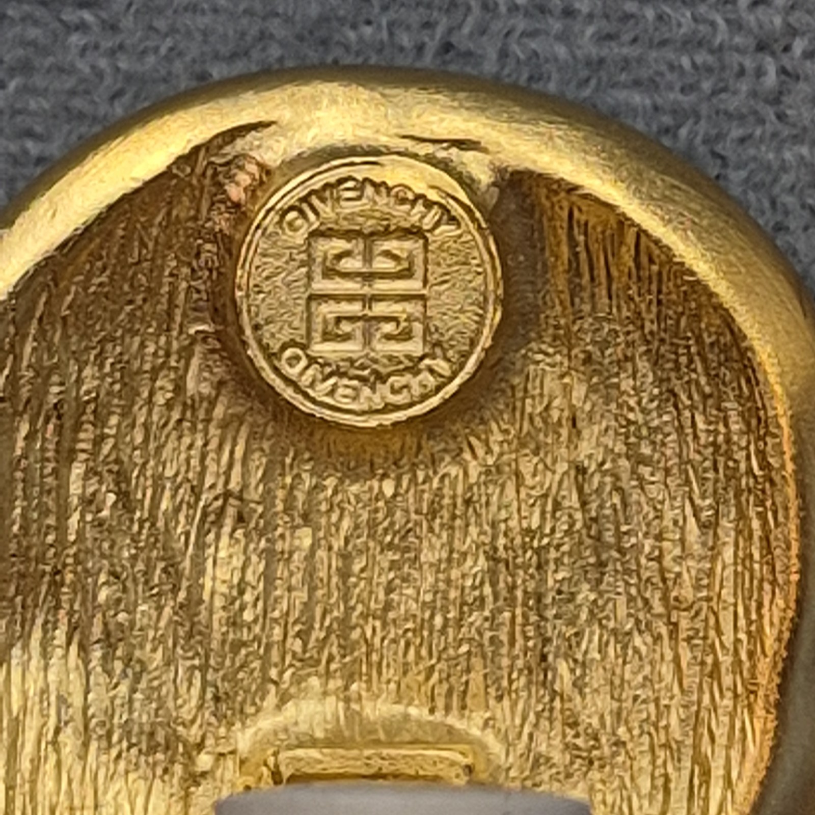 GIVENCHY Vintage Clip On Earrings 4G Logo Brushed Gold Satin Matte Chunky Signed