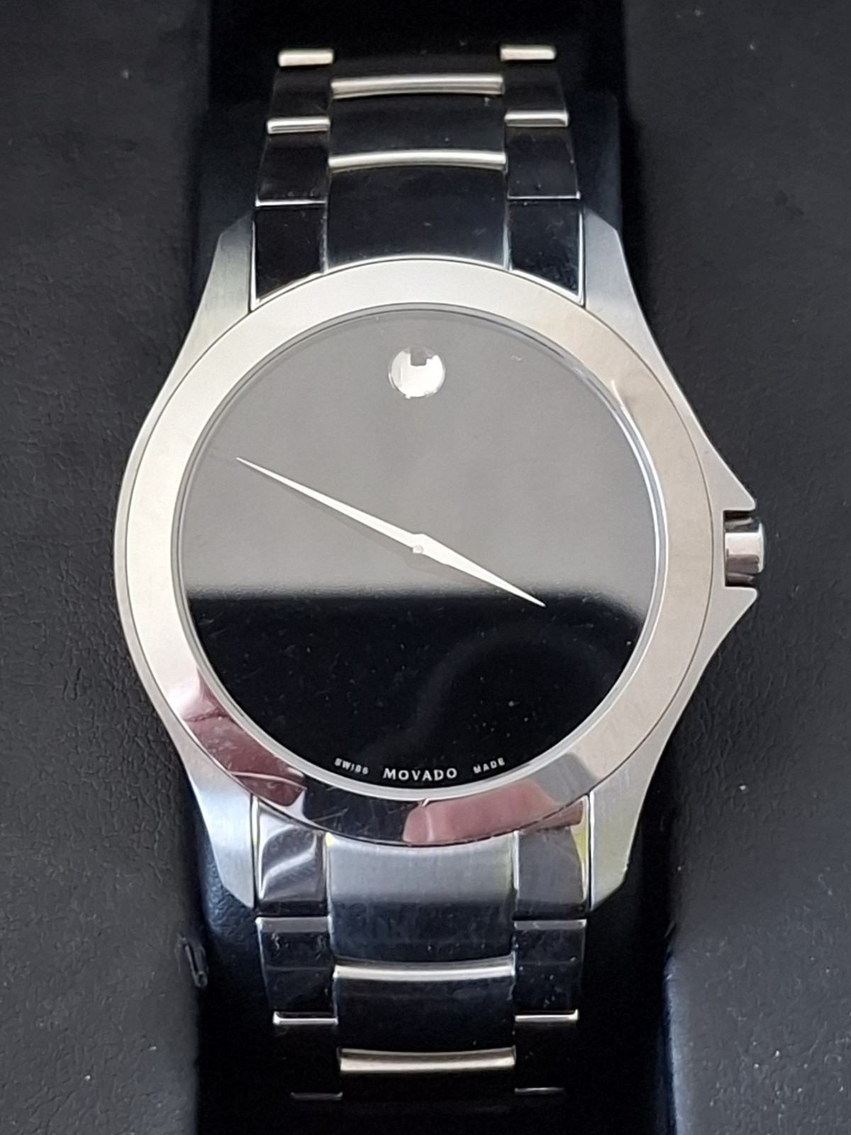 Movado Museum Men’s Quartz Black Dial Sapphire Water-Resistant Watch Box Paper.