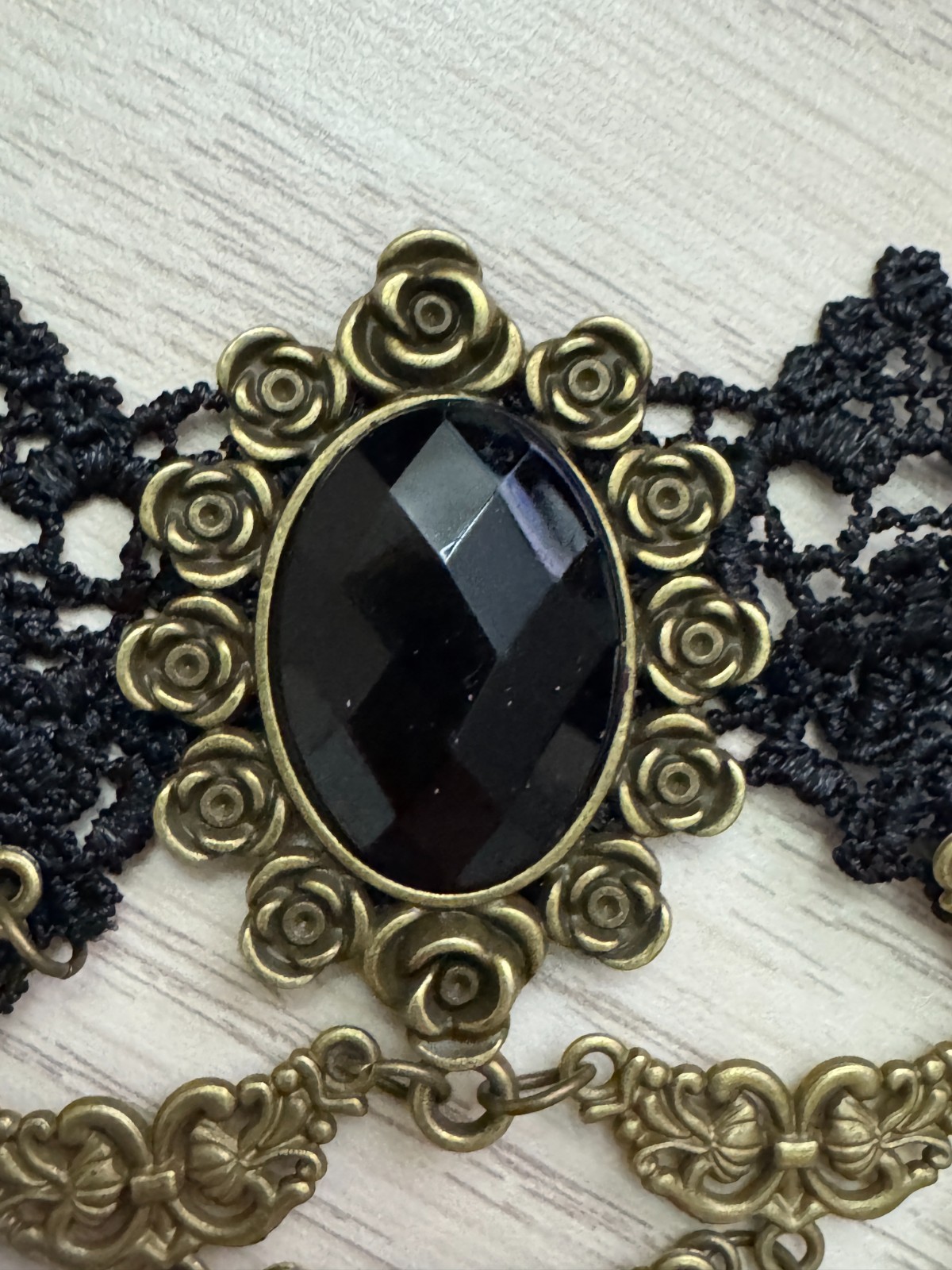 Gothic Black Lace Beaded Choker-Necklace, Victorian Look, Cosplay, Halloween