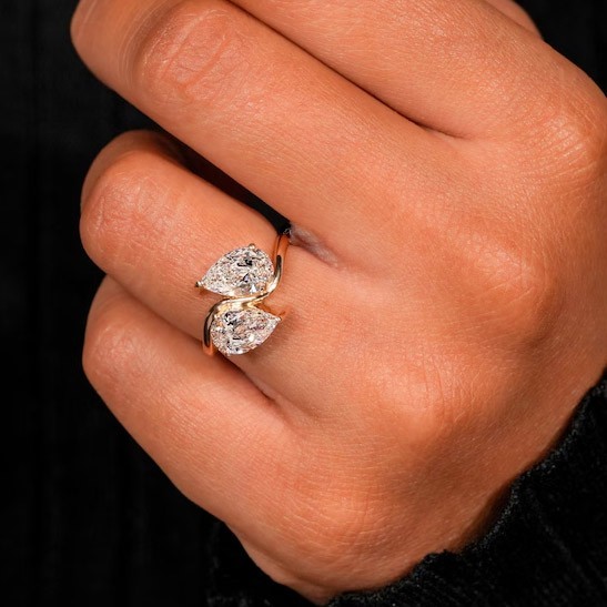 Pear & Pear Cut 8.00 Ct White Diamond Solitaire Toi Moi Ring 925 Silver