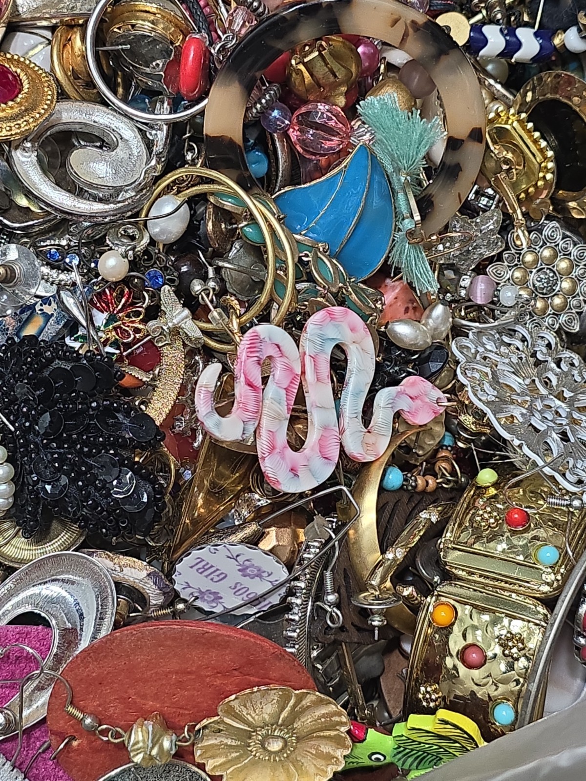 25 lbs Junk Jewelry Lot – See Description For Details! BAG #92