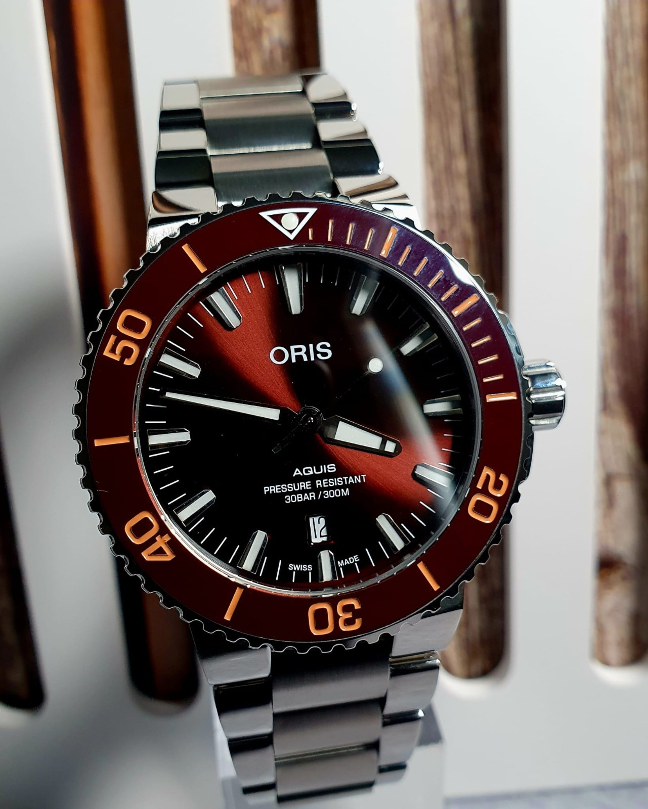 Oris Aquis Brown Dial Men’s Watch – 01 733 7730 4152 07 8 24 05PEB