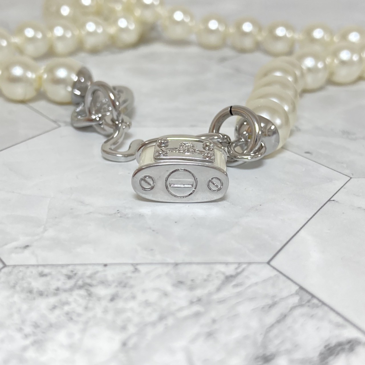 Vivienne Westwood Necklace Padlock Pearl Silver White 40cm w/drawstring NO BOX