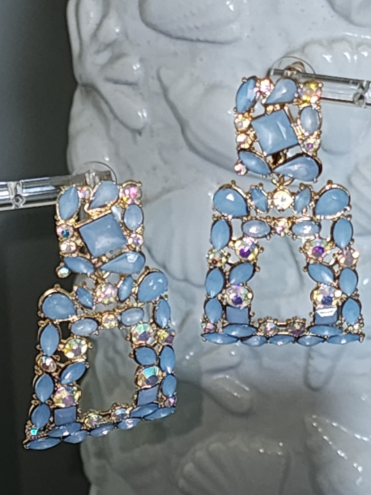 Blue Crystal Rhinestone Geometric Dangle/Drop Earrings Gold Tone Post Closure