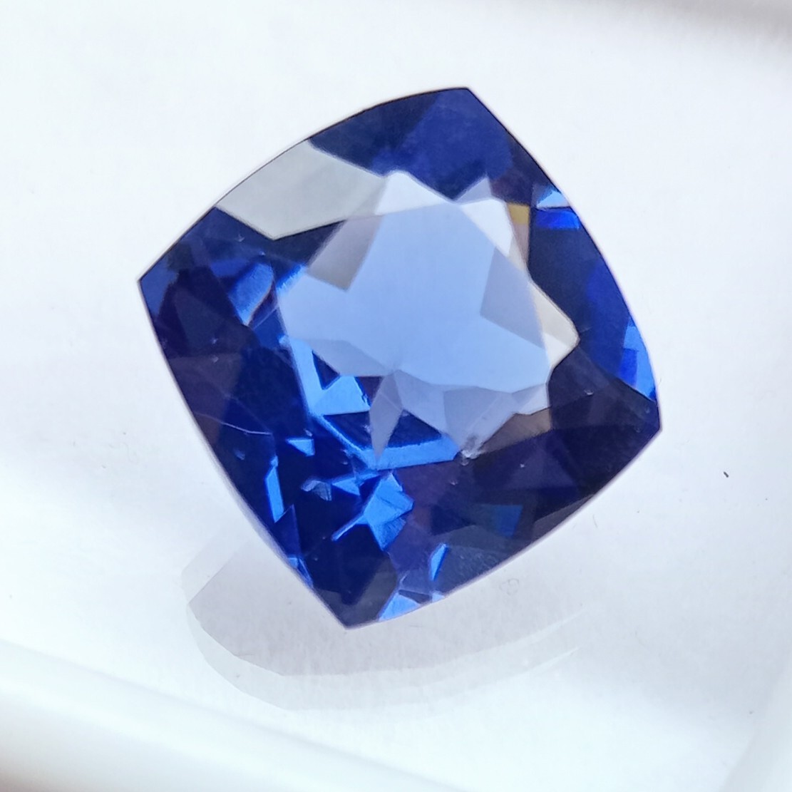Flawless CERTIFIED 10 Ct Natural Ceylon Sapphire Cushion Cut Blue Loose Gemstone