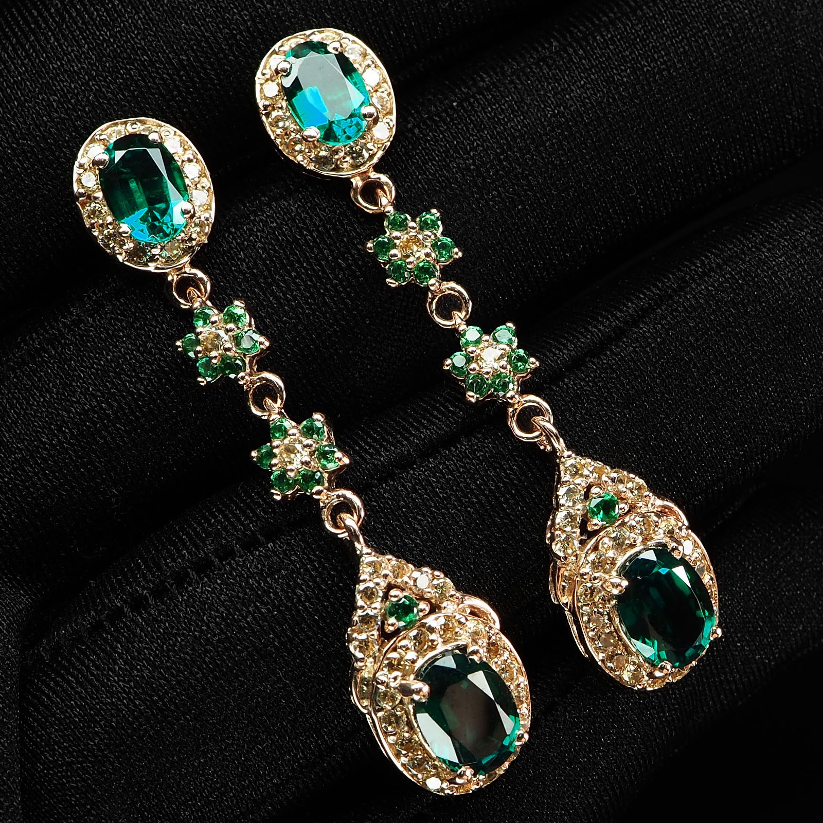 925 Sterling Silver Rose Gold Earrings Exquisite Vivid Green Emerald Rare 4.05Ct