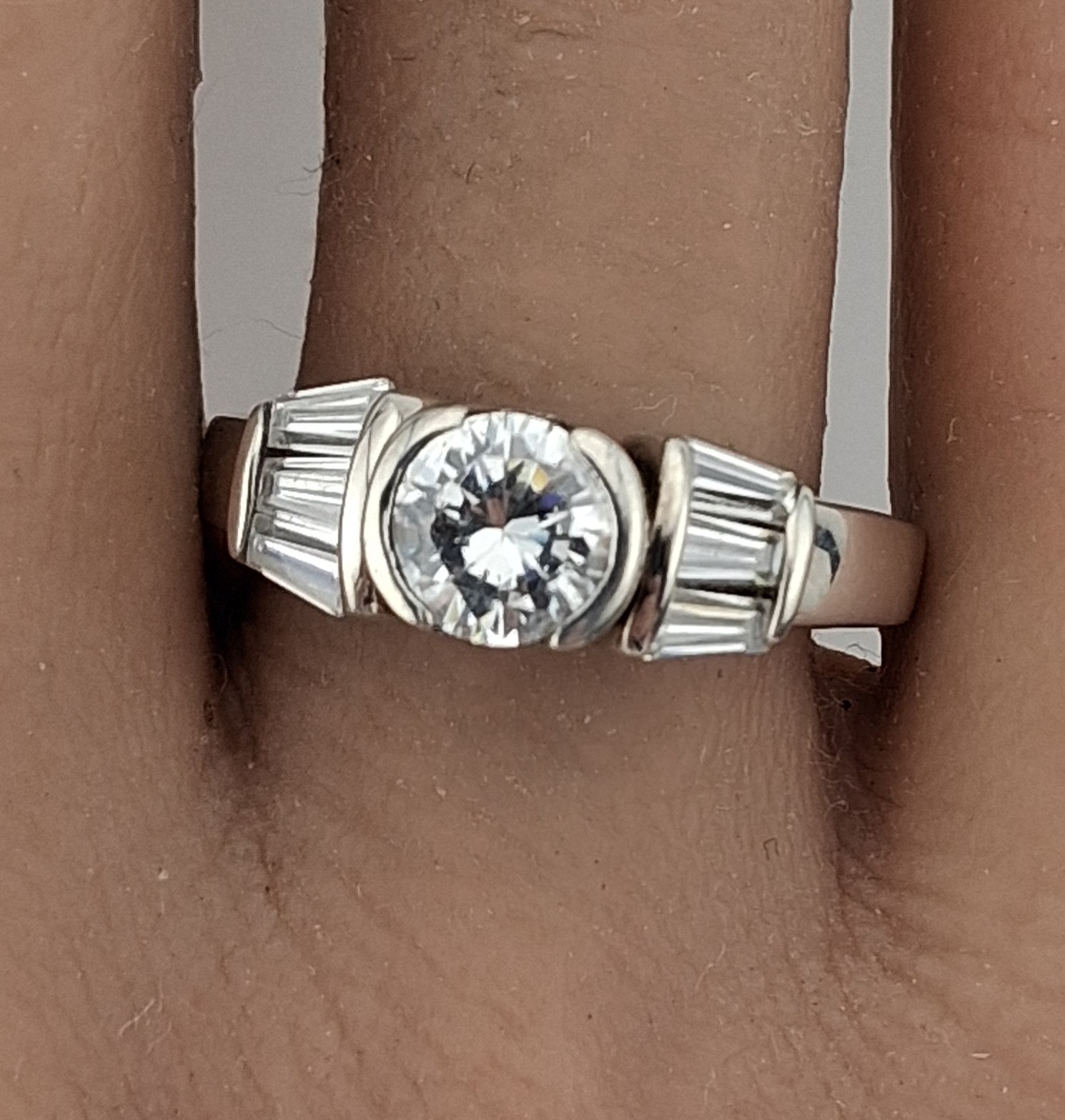 Vintage Sterling Silver Ring Round and Tapered Baguette CZ Stones Size 8.25