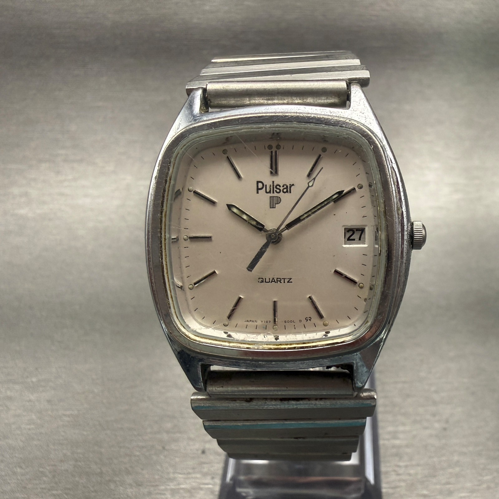 Seiko Pulsar Watch Men 33mm Silver Dial Silver Tone Date Y147-5009 New Battery