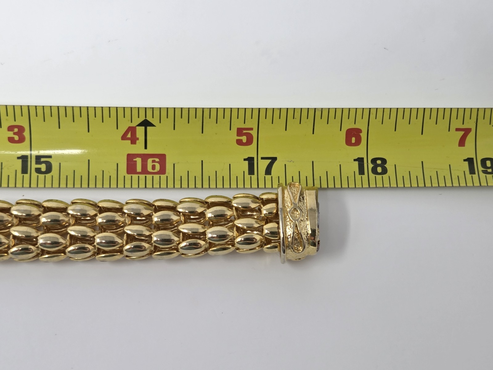 Vintage Gold Tone Mesh Choker Necklace Magnetic Clasp 17 Inches Unsigned 80s