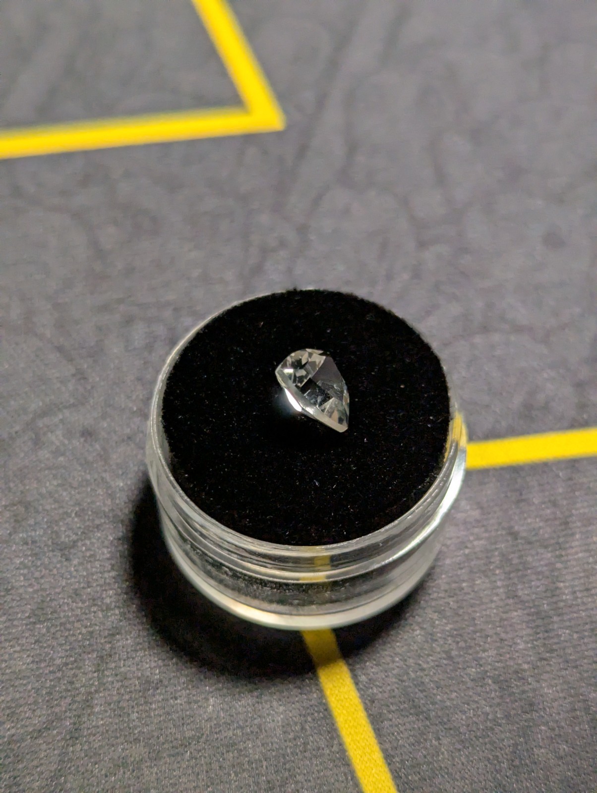 1.49ct 8.2x8mm VVS Trillion Natural Very Light Green Amethyst – Loose Gemstone