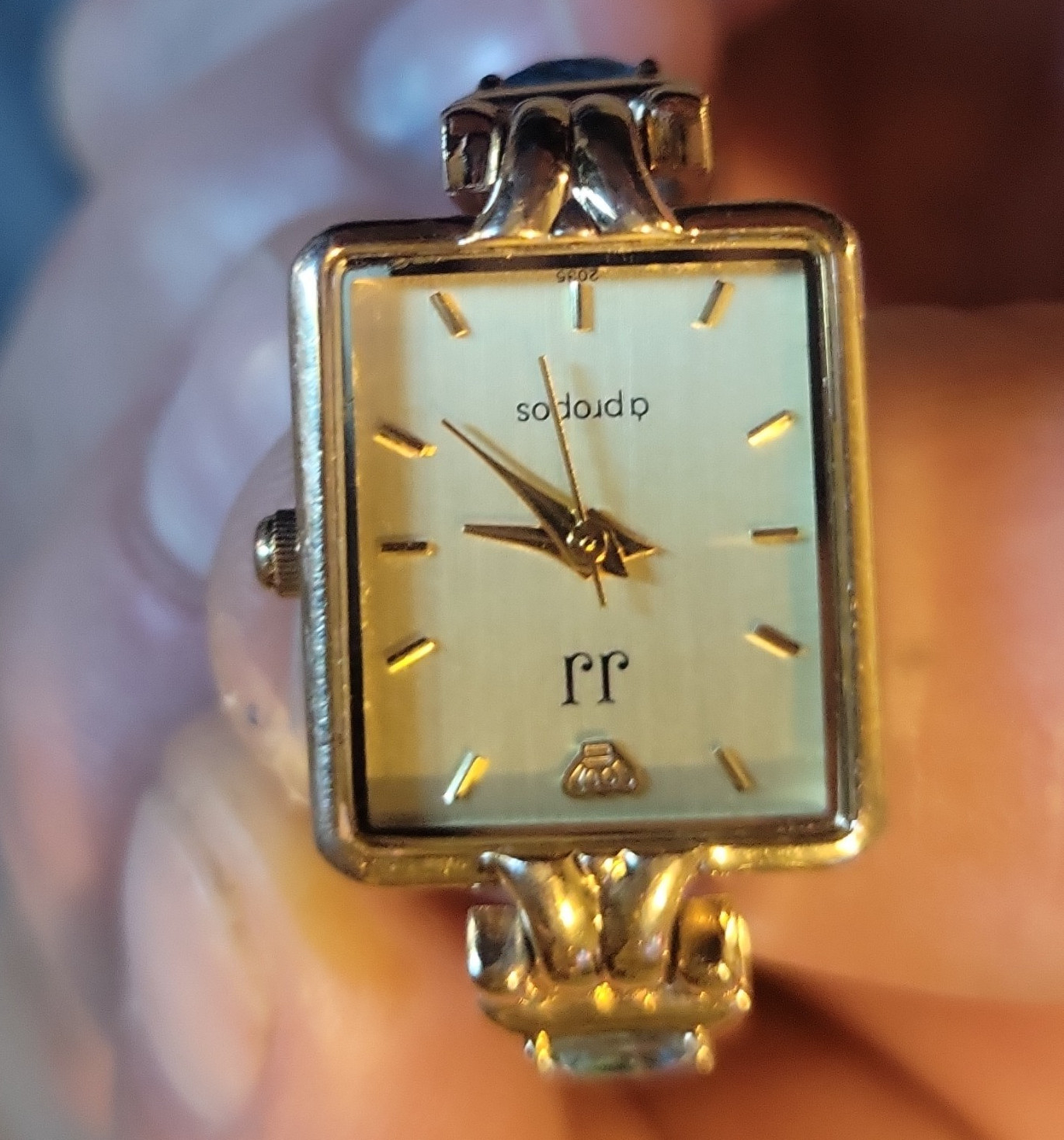 Jules Jurgensen A Propos Women’s Quartz Analog Square Silver Dial Bracelet